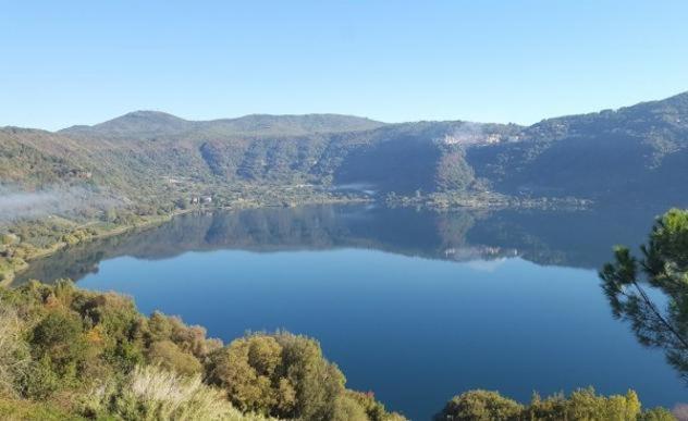 Appartamento Vista Lago 真扎诺-迪罗马 外观 照片